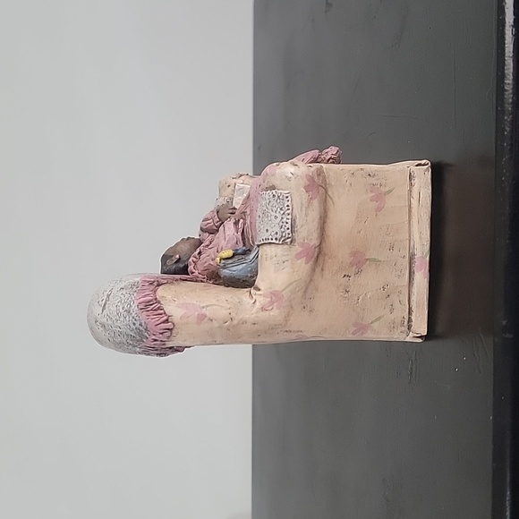 Statues - Picture 4 of 7